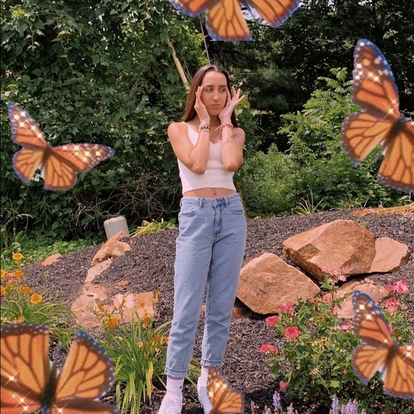 Meet your Posher, Isabella - Picture 2 of 2